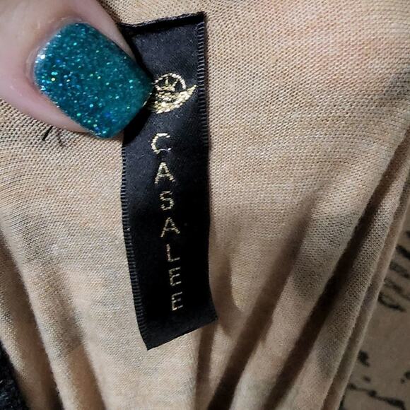 CASALEE leopard super soft cowl neck asymmetrical hem tunic‎ size medium - Picture 5 of 7